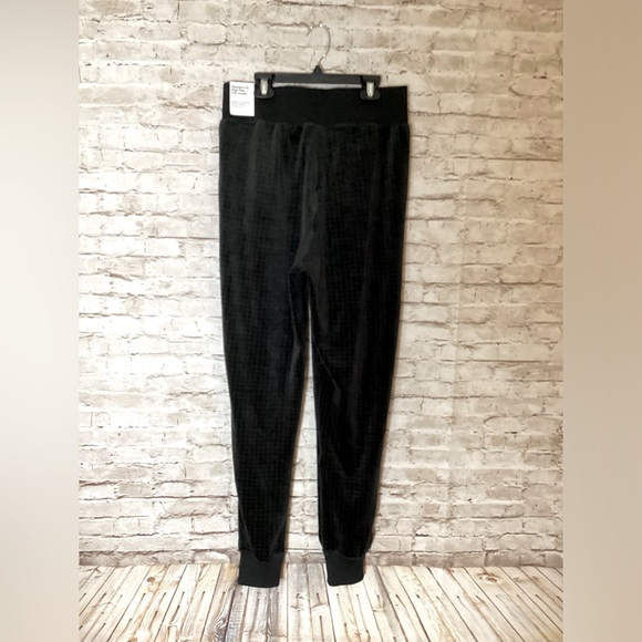 Nike black Velour Highwaisted jogger pant - Picture 6 of 8